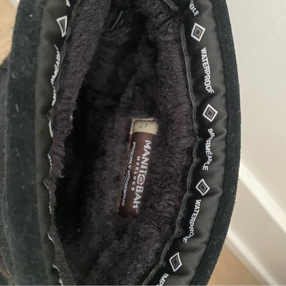 Manitobah Mukluks Waterproof Snowy Owl size 7 - Picture 4 of 5